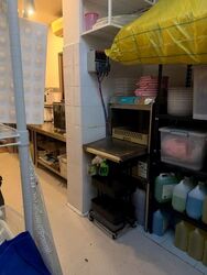 Crawford Court (D7), Retail #634596321